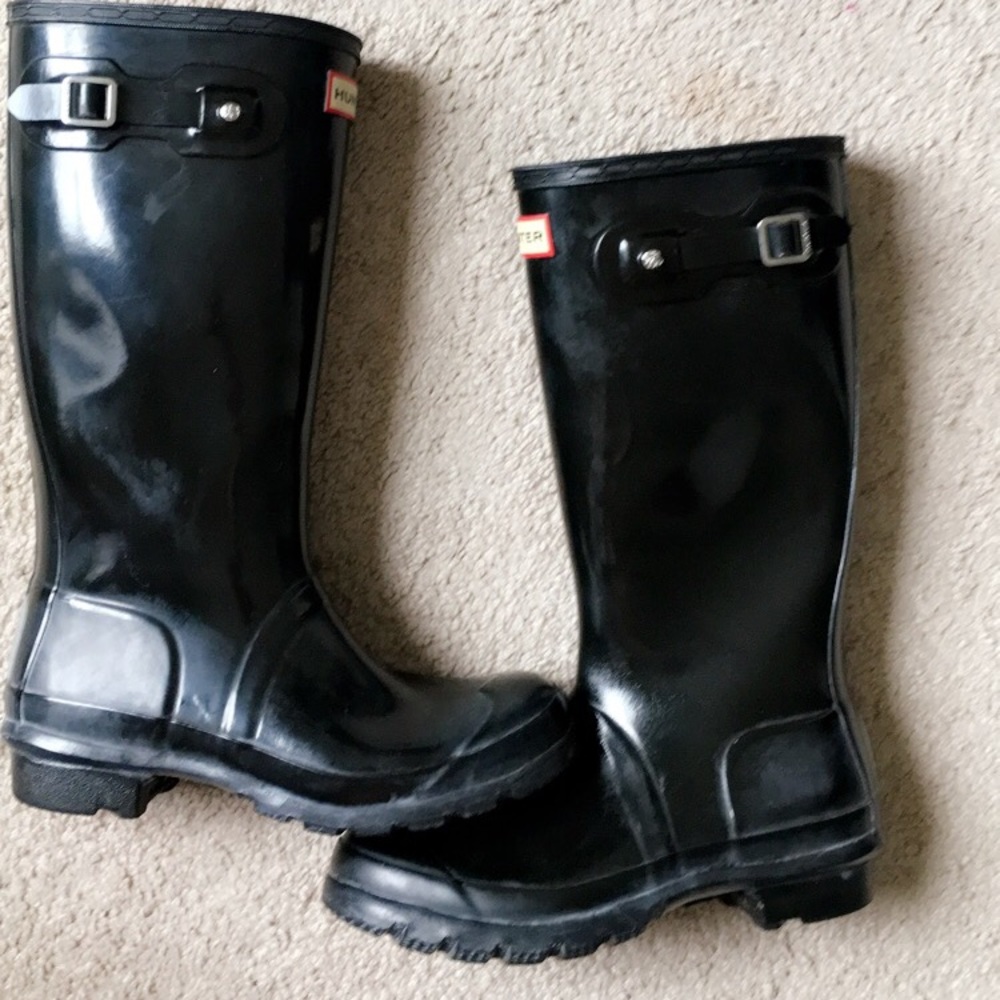 Black gloss hunter boots